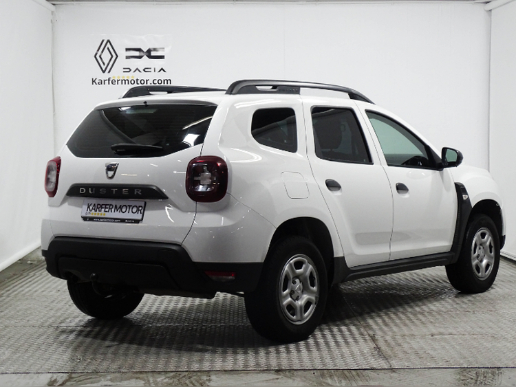 Dacia Duster Essential 4WD foto 9