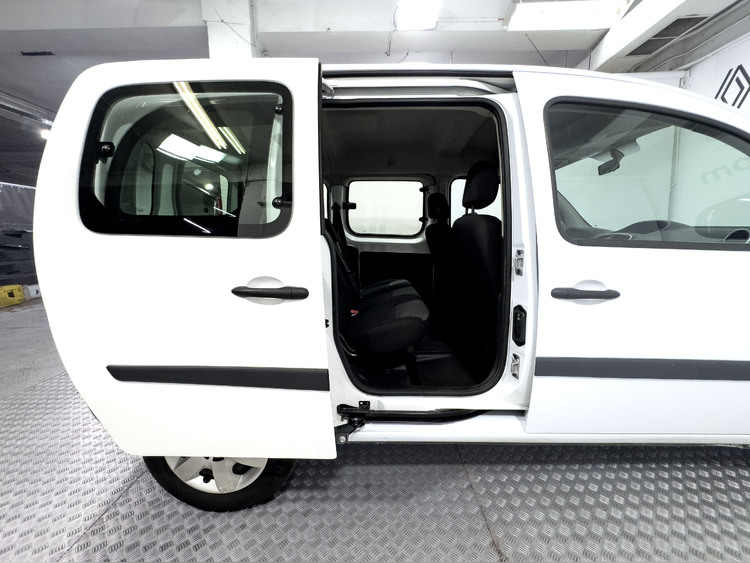 Renault Kangoo Combi M1 Profesional foto 17